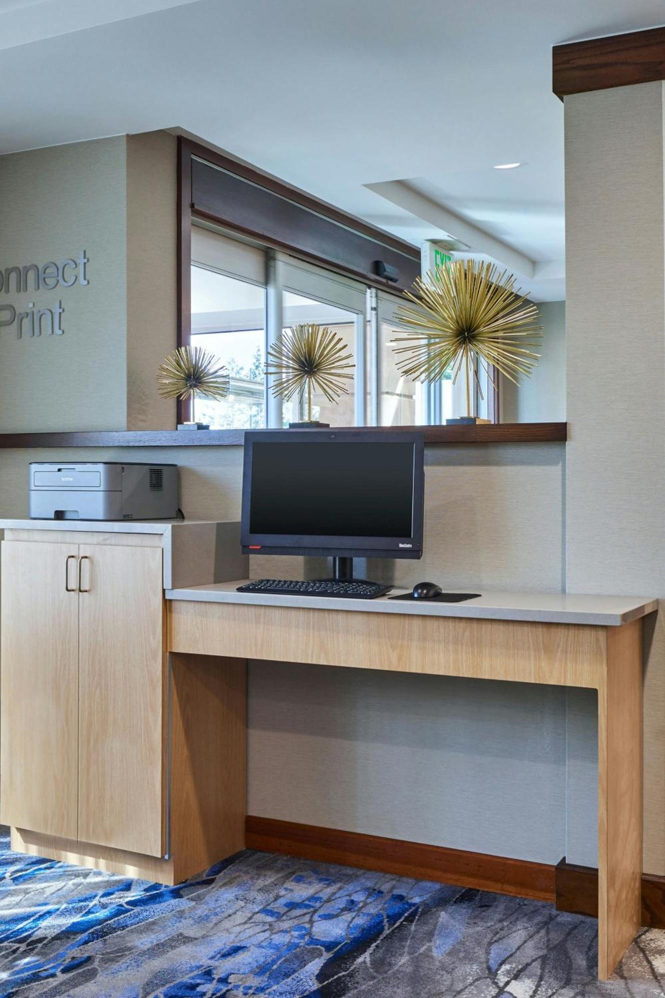 Fairfield Inn & Suites Burlington Exterior photo